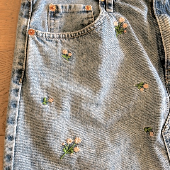 Mango MNG denim skirt with flowers size L - Picture 5 of 5